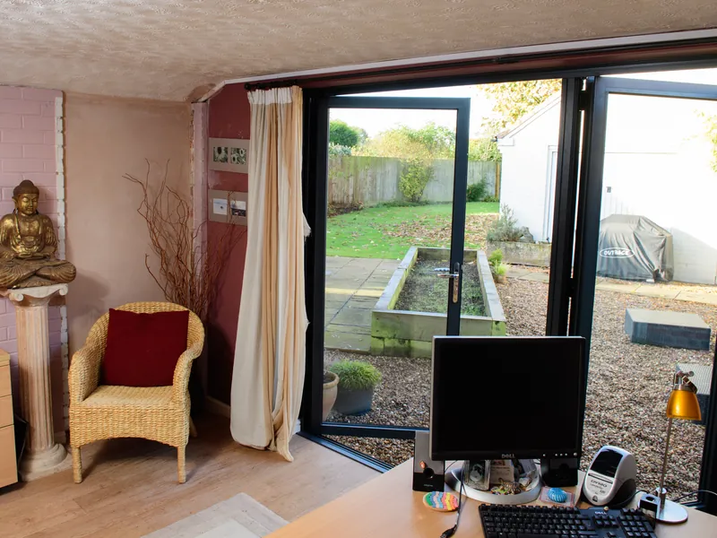 Bifold Chiswick