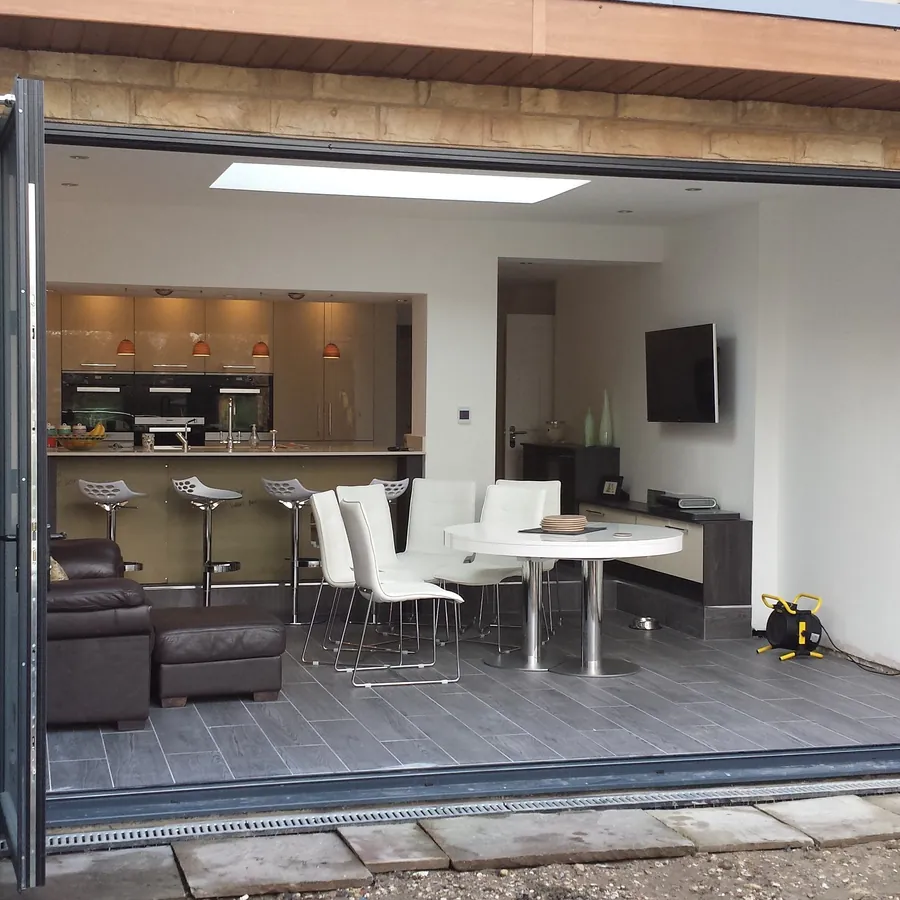 Bifold Chiswick